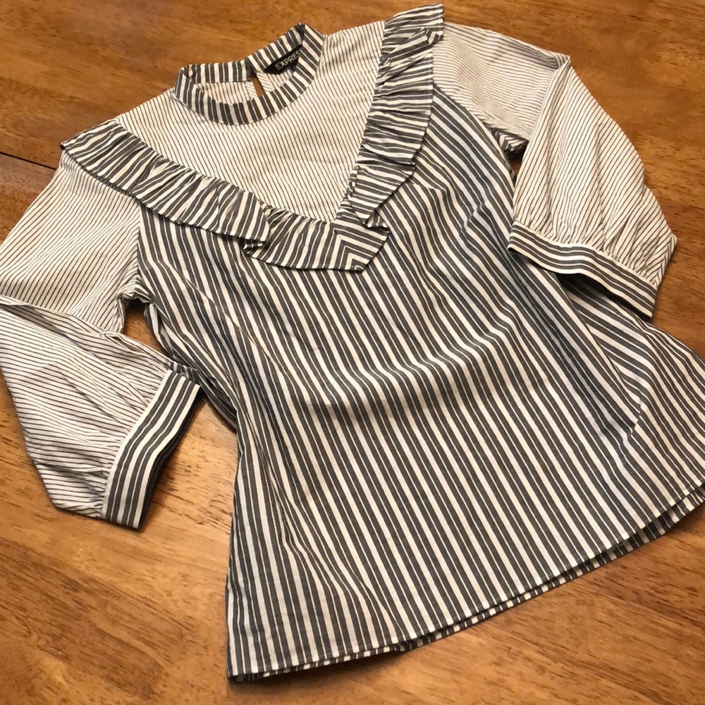 Express 3/4 sleeve striped top size XS NWT